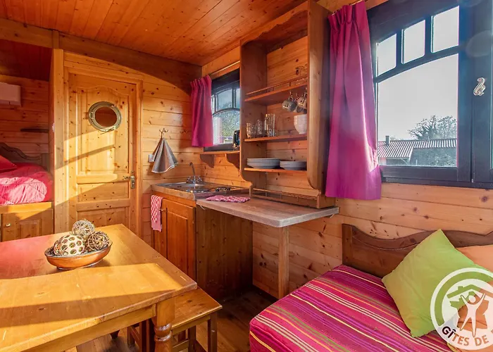 Roulotte Climatisee Avec Piscine Et Jardin - Fr-1-622-54 Dom wakacyjny Vihiers